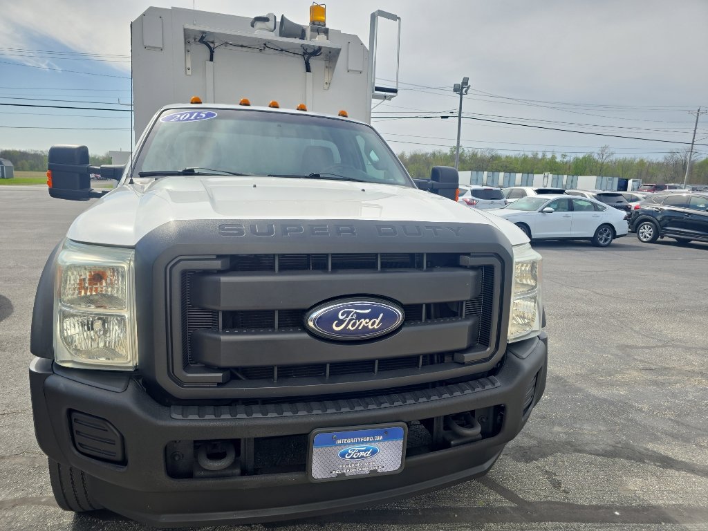 Used 2015 Ford F550 2WD Regular Cab Super Duty image 3
