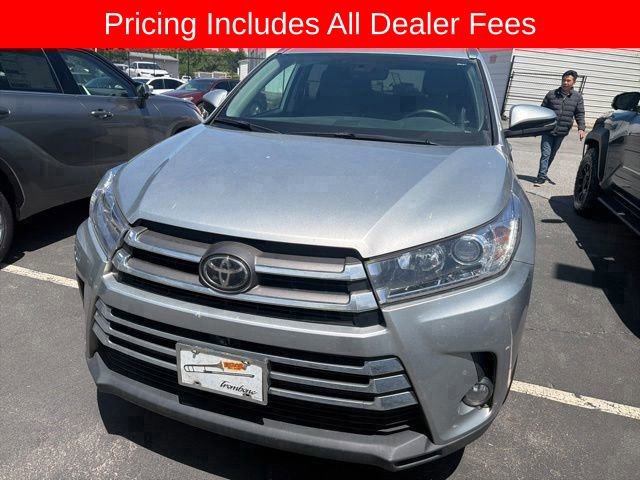 Used 2018 Toyota Highlander Limited Platinum AWD/4WD image 15