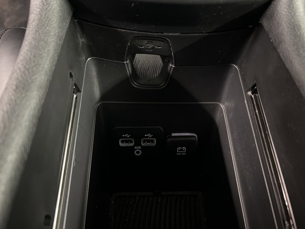 Used 2017 Chrysler 200 Limited Platinum image 14