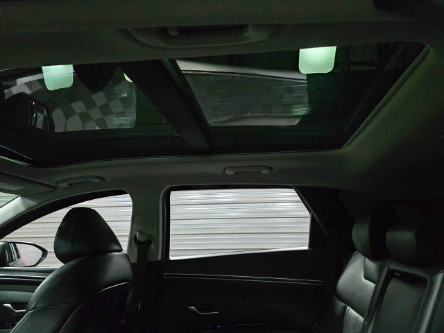Used 2023 Hyundai Tucson Limited image 19