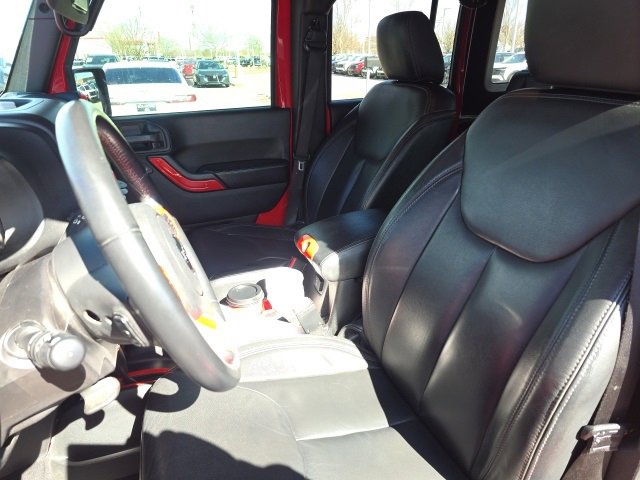 Used 2018 Jeep Wrangler Unlimited Sahara image 5