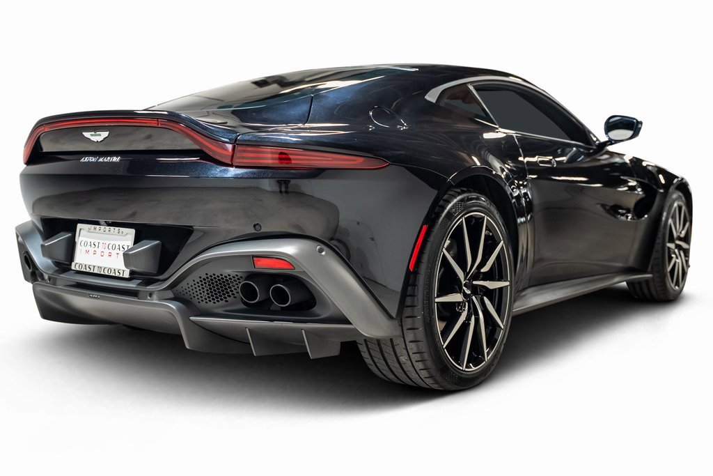 Used 2020 Aston Martin V8 Vantage Coupe image 11
