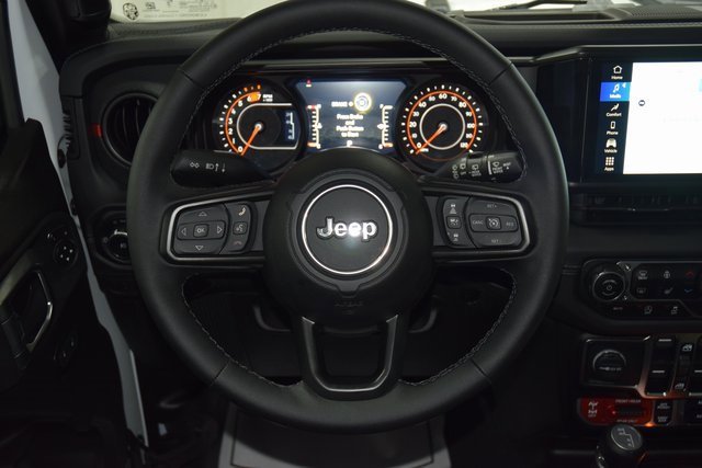 Used 2025 Jeep Wrangler Unlimited Rubicon w/ XTREMEE 35" Tire Package image 36