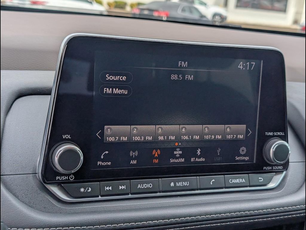 Used 2022 Nissan Rogue SV w/ SV Premium Package FWD image 15