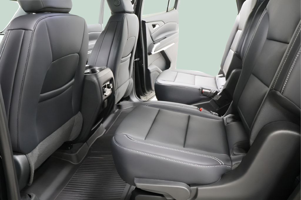 New 2026 Chevrolet Traverse LT w/ Driver Confidence Package FWD image 25