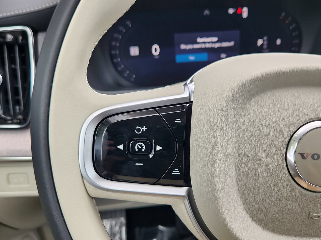 New 2026 Volvo XC90 B6 Ultra w/ Protection Package AWD/4WD image 16