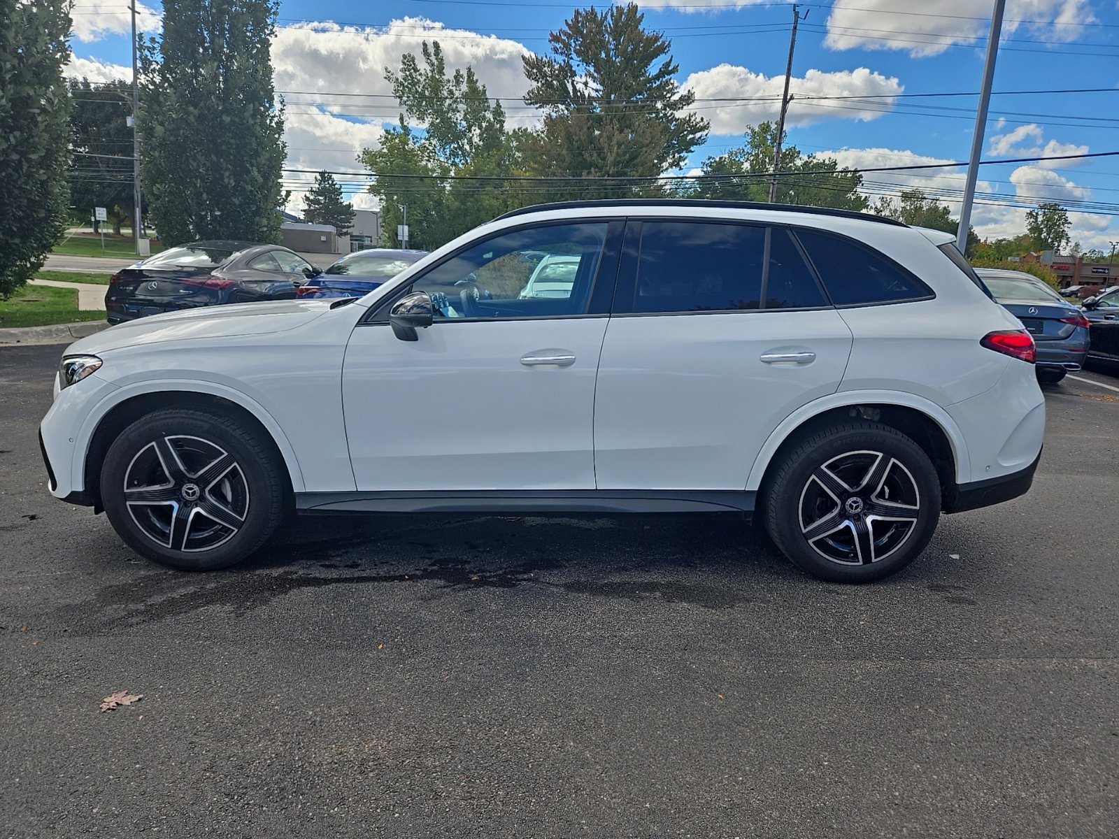 Certified 2026 Mercedes-Benz GLC 300 4MATIC image 2