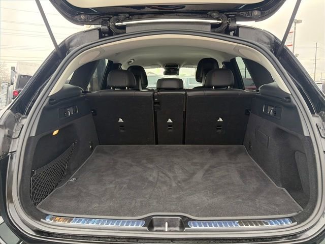 Used 2024 Mercedes-Benz GLC 300 image 26