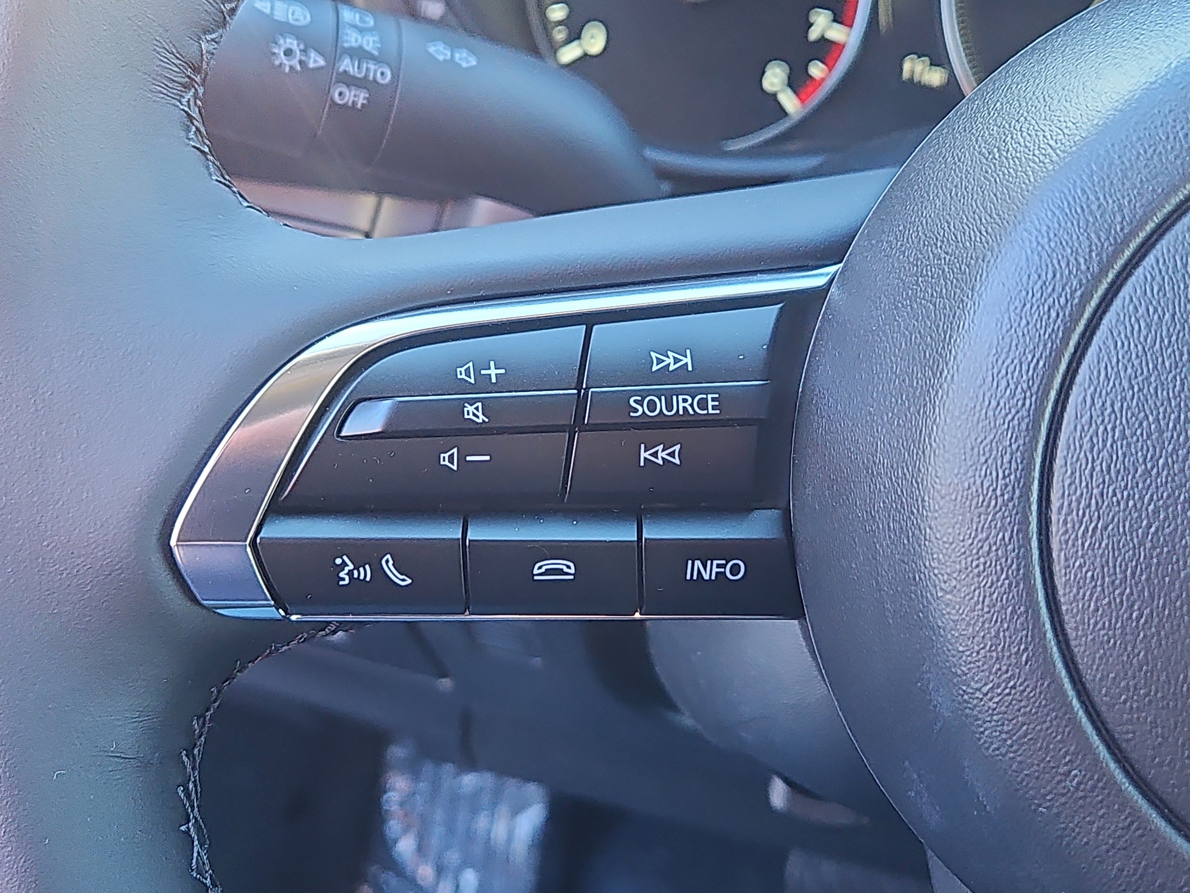 New 2025 MAZDA CX-30 AWD 2.5 S w/ Select Sport Pkg image 11