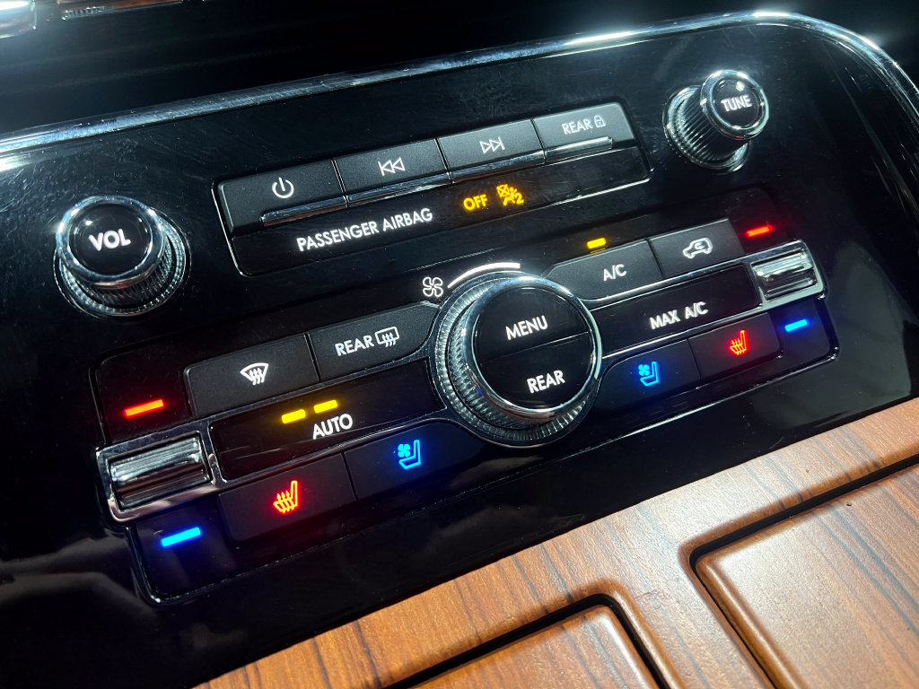 Used 2019 Lincoln Navigator Reserve AWD/4WD image 28
