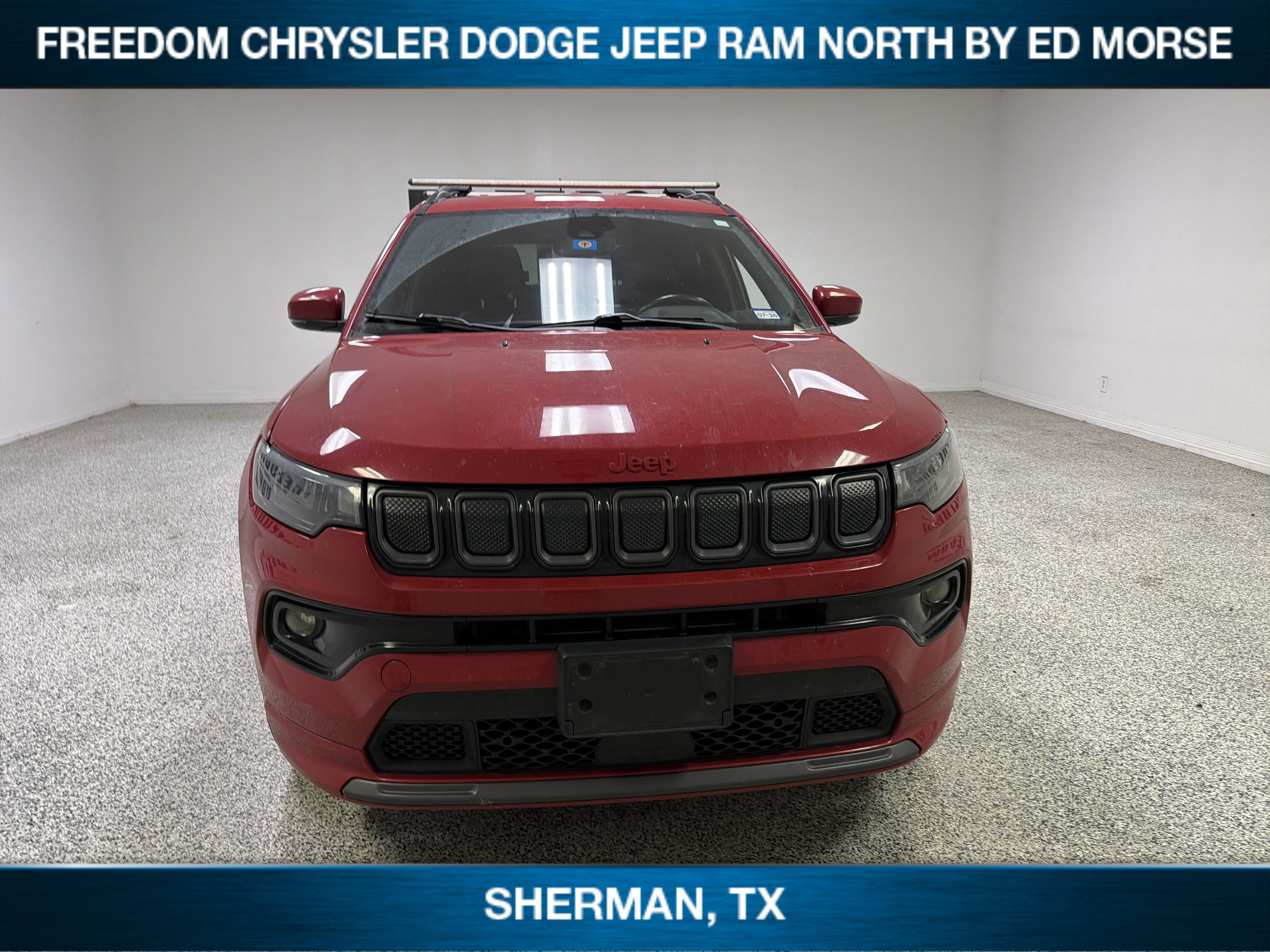 Used 2022 Jeep Compass Limited AWD/4WD image 2