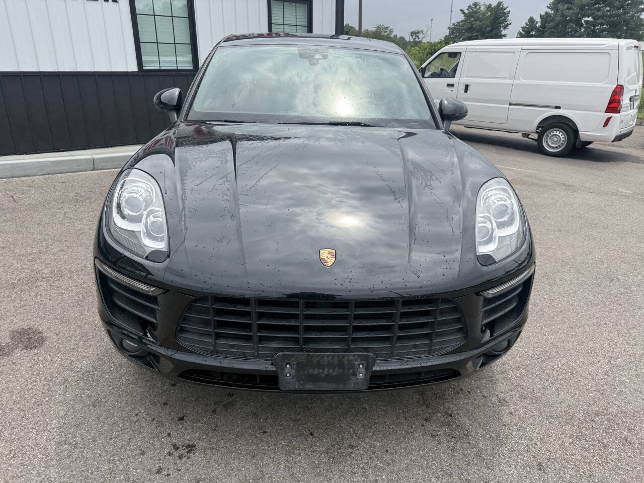 Used 2017 Porsche Macan AWD/4WD image 3