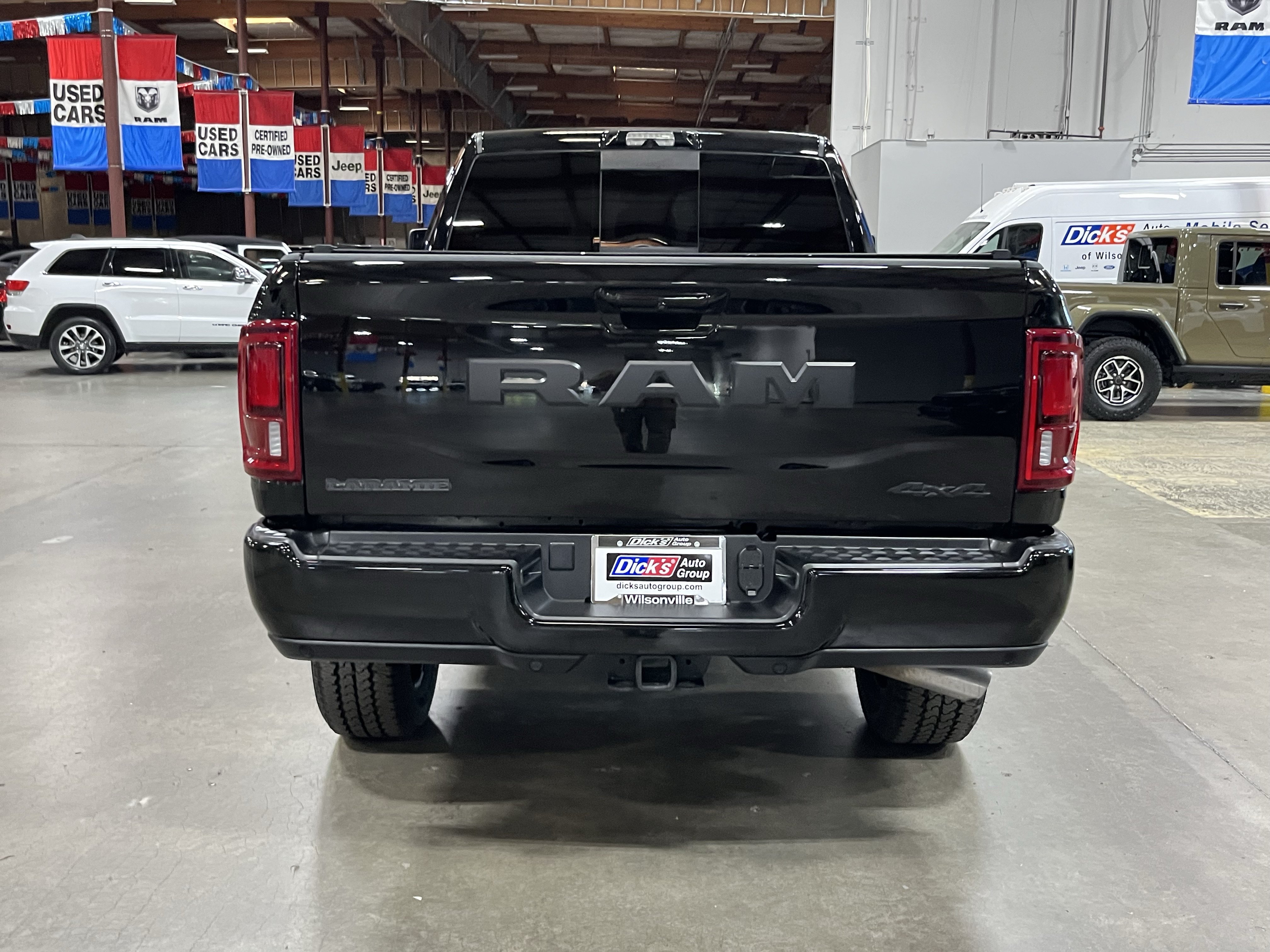 Certified 2025 RAM 2500 Laramie w/ Night Edition AWD/4WD image 4