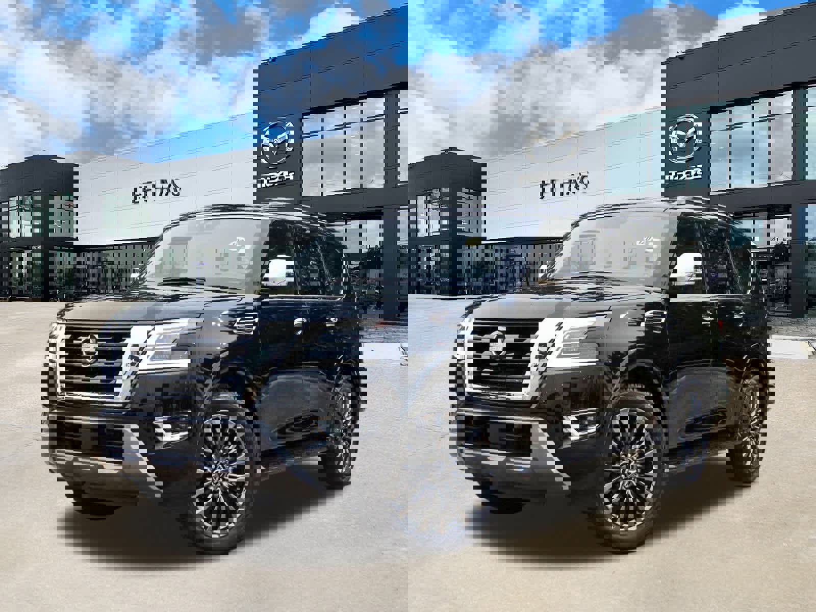 Used 2024 Nissan Armada Platinum w/ Captain's Chairs Package