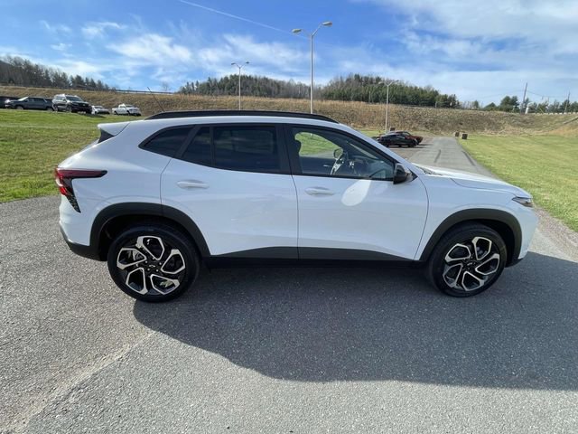 New 2026 Chevrolet Trax RS image 8