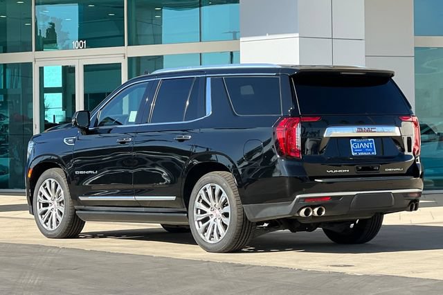 Used 2022 GMC Yukon Denali w/ Denali Premium Package AWD/4WD image 6