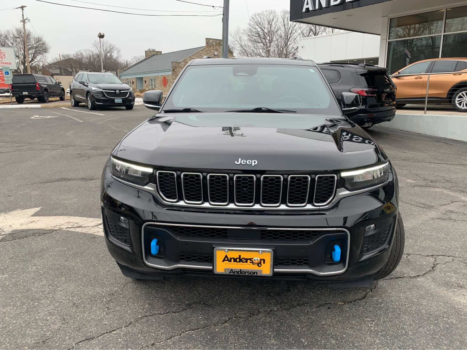 Used 2022 Jeep Grand Cherokee Overland image 3