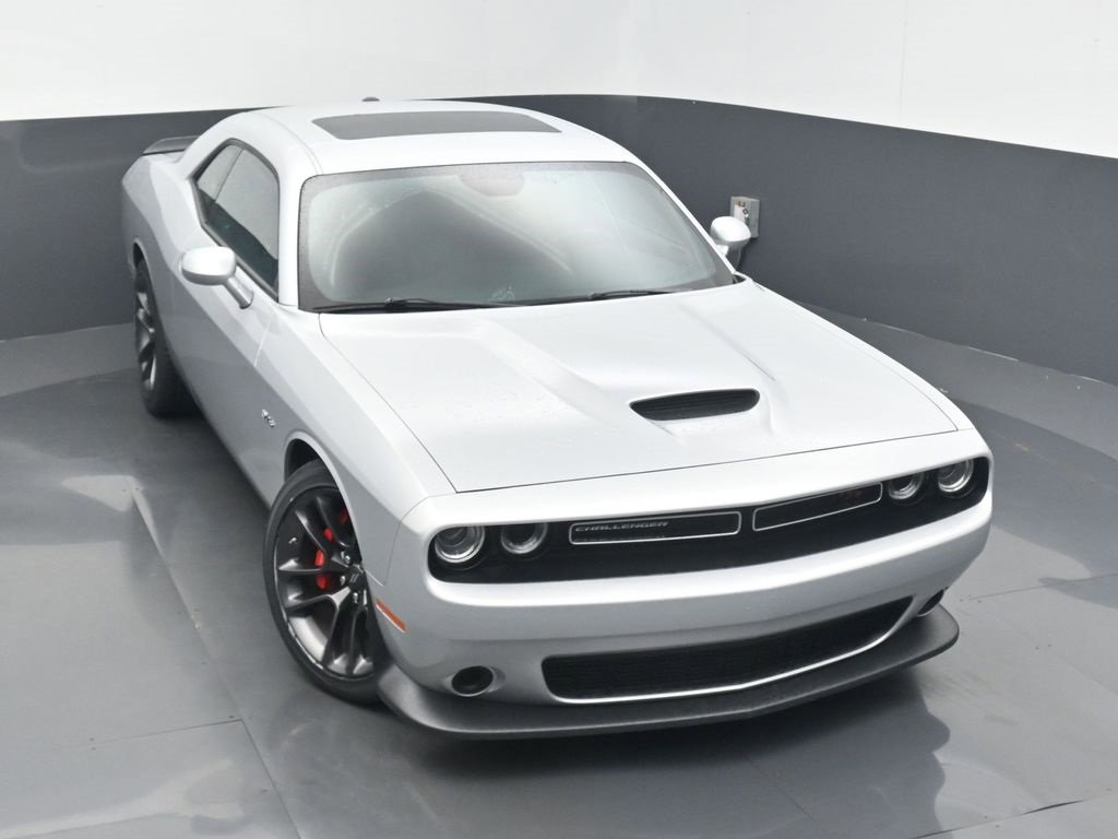 Used 2023 Dodge Challenger R/T w/ Performance Handling Group image 3