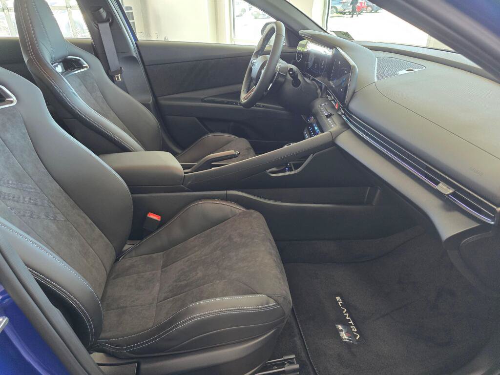 New 2026 Hyundai Elantra N w/ Cargo Package FWD image 43