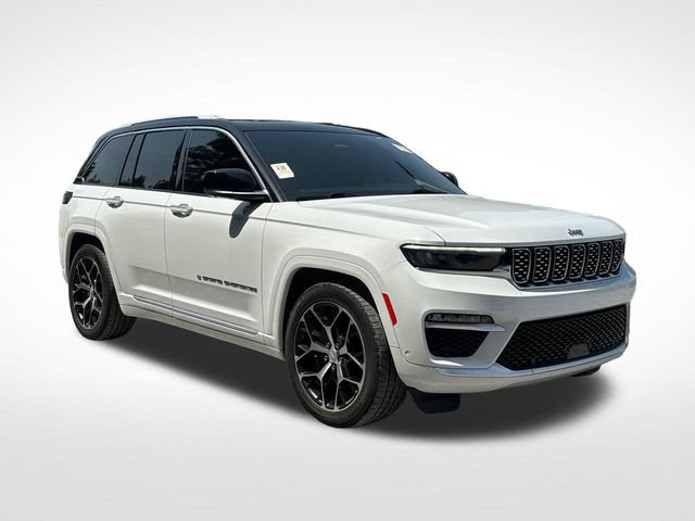 Used 2023 Jeep Grand Cherokee Summit AWD/4WD image 9