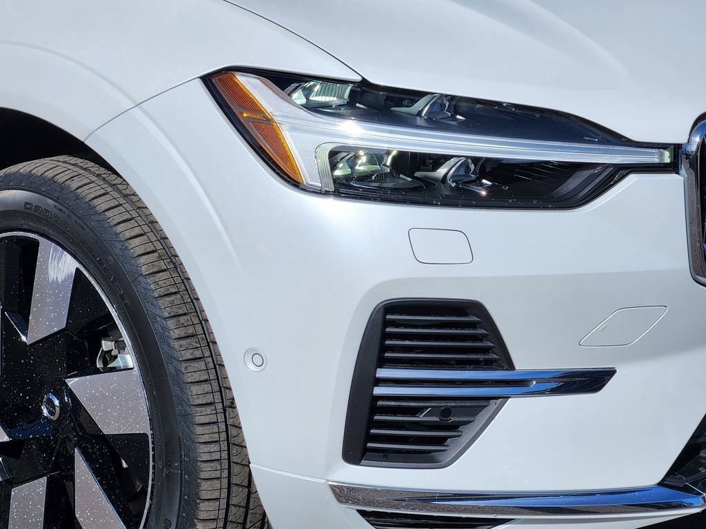 Used 2023 Volvo XC60 T8 Ultimate image 27