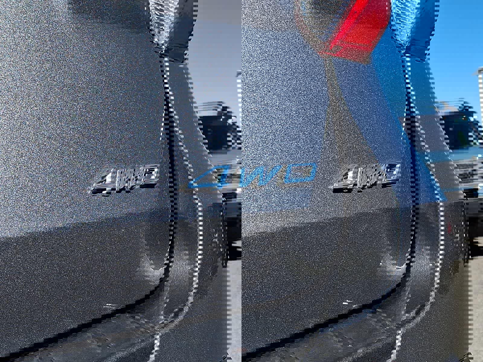 Used 2023 Ford Explorer XLT w/ Equipment Group 202A image 34