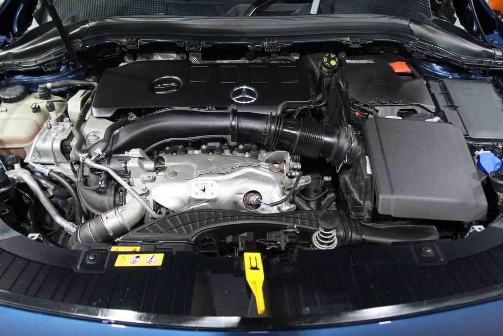 Certified 2021 Mercedes-Benz GLA 250 image 31
