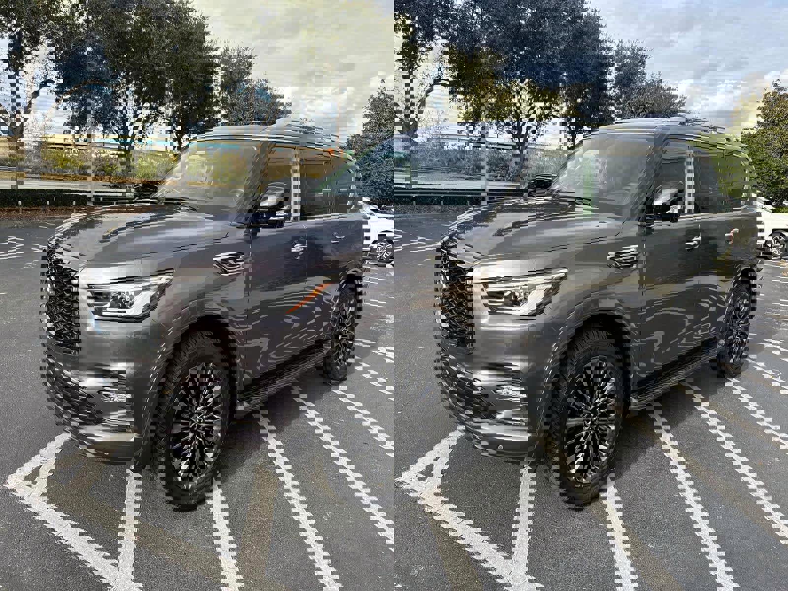Certified 2024 INFINITI QX80 Premium Select image 6