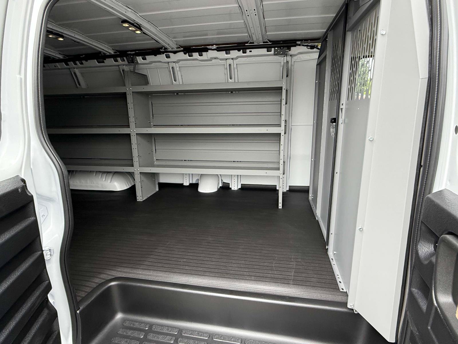 New 2025 Chevrolet Express 3500 Extended RWD image 19