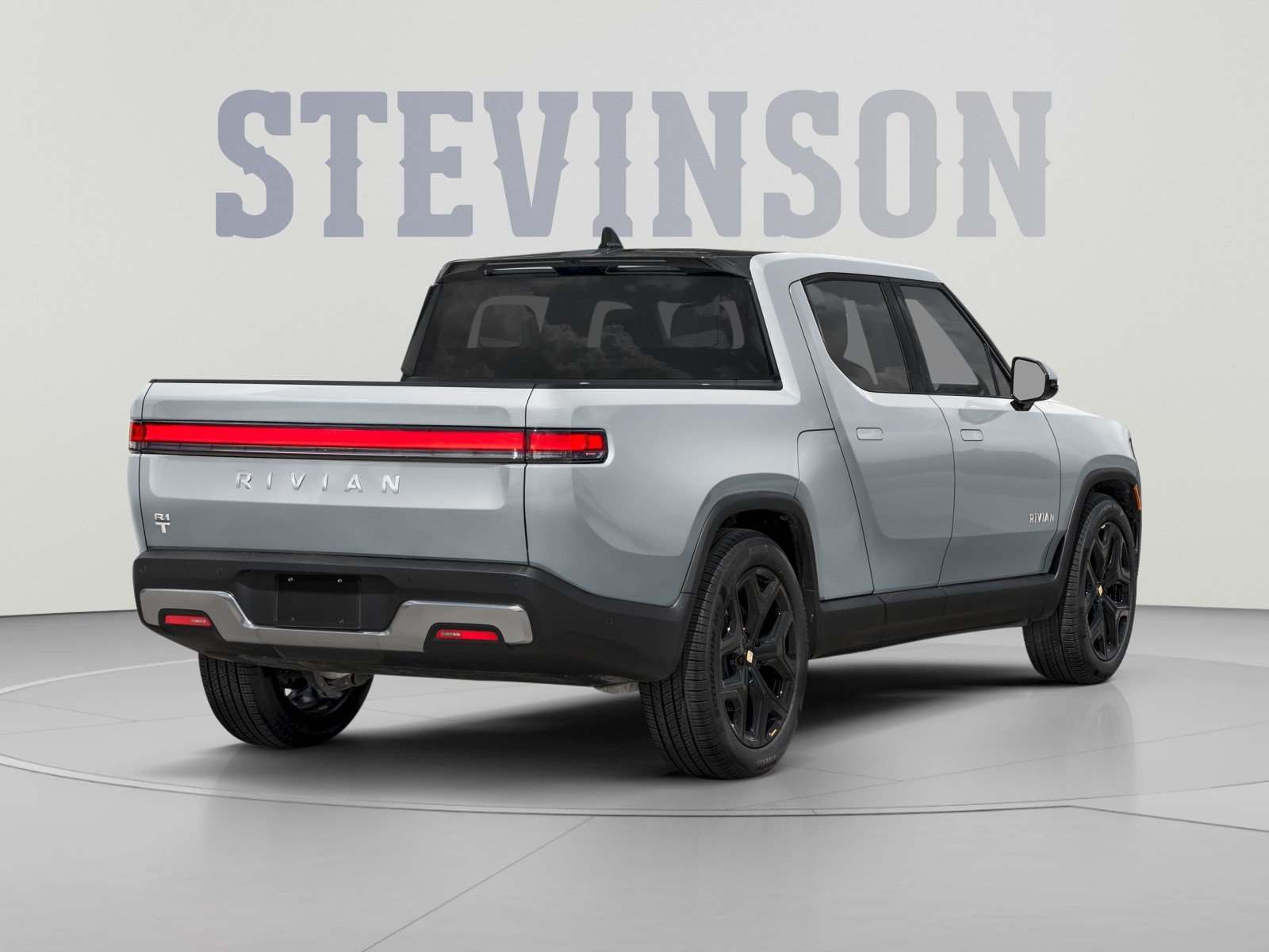 Used 2025 Rivian R1T Adventure Dual AWD/4WD image 2