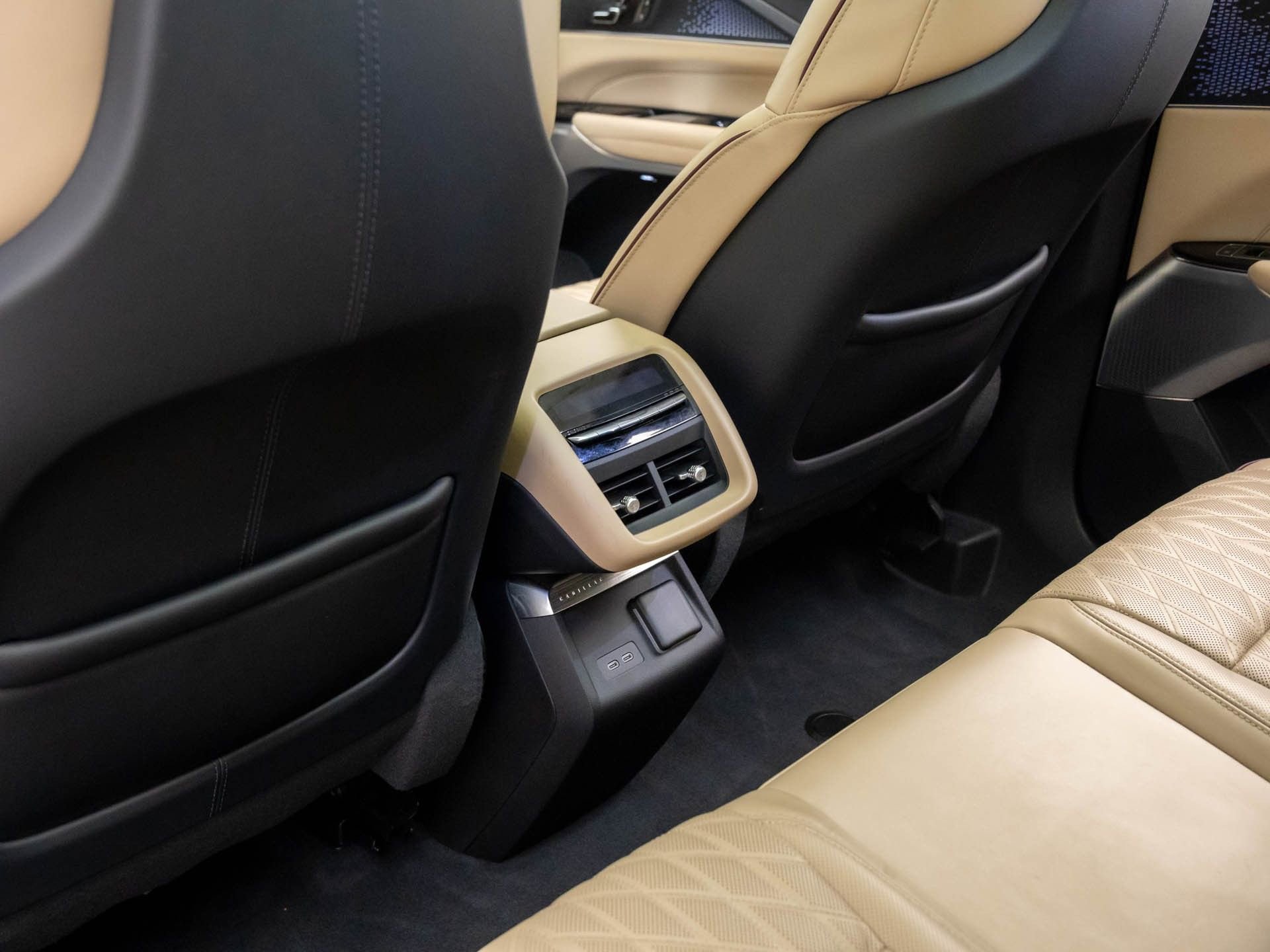 Certified 2024 Cadillac Lyriq Sport w/ Nappa Leather Package image 21