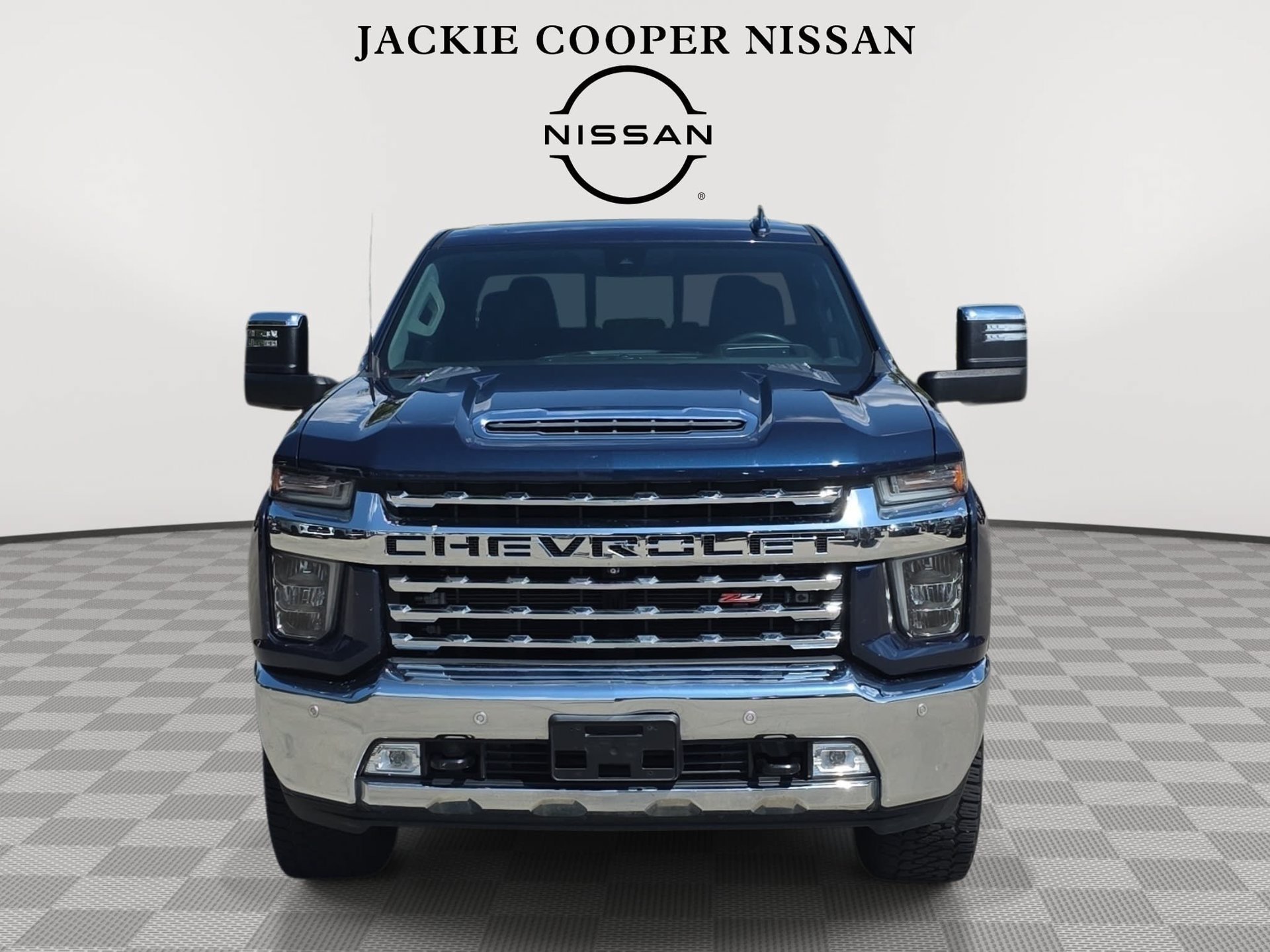 Used 2020 Chevrolet Silverado 2500 LTZ w/ LTZ Premium Package AWD/4WD image 2