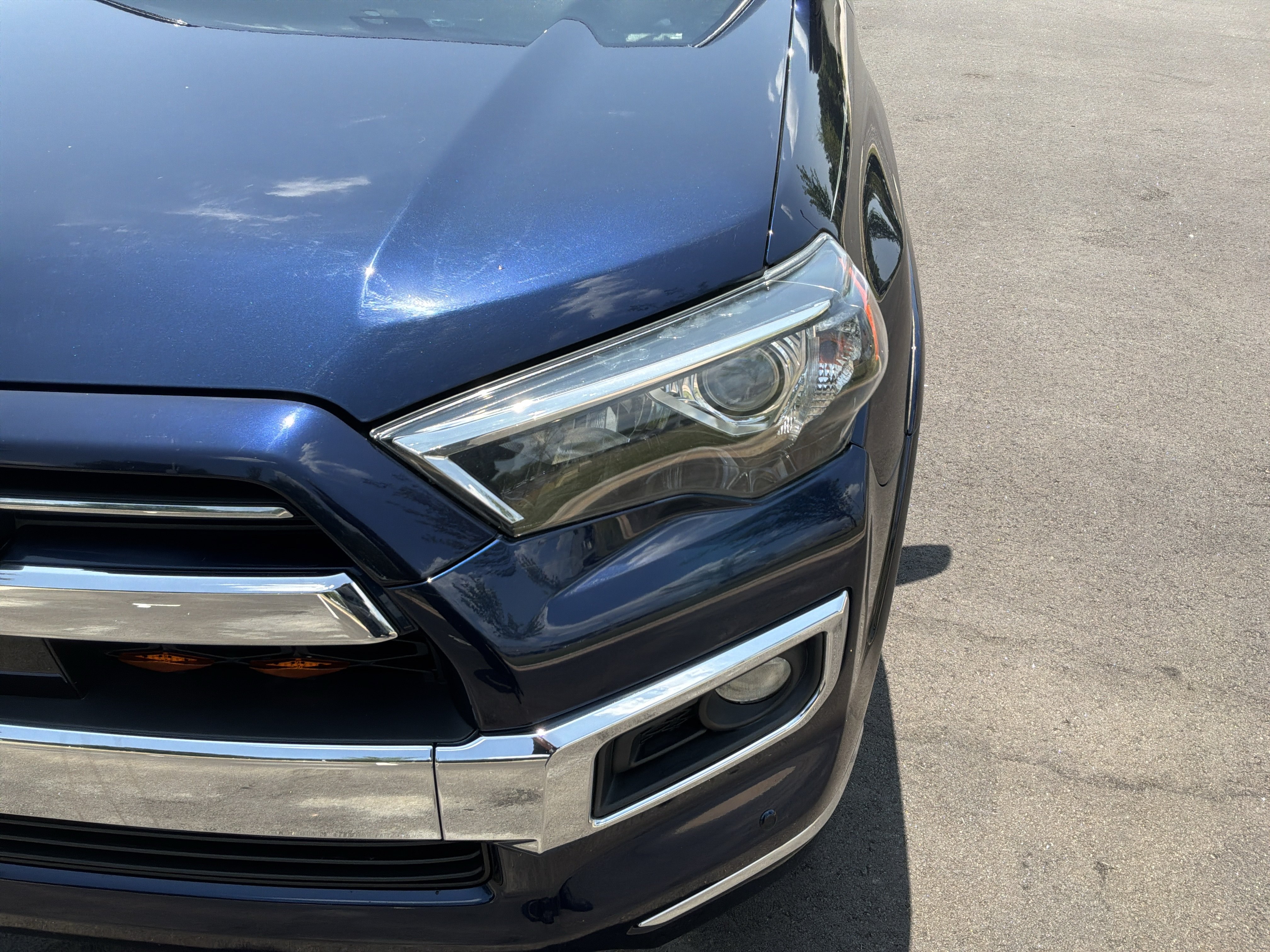 Used 2020 Toyota 4Runner Limited AWD/4WD image 6