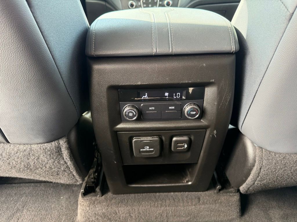 Used 2019 Chevrolet Traverse LT w/ LT Premium Package image 15