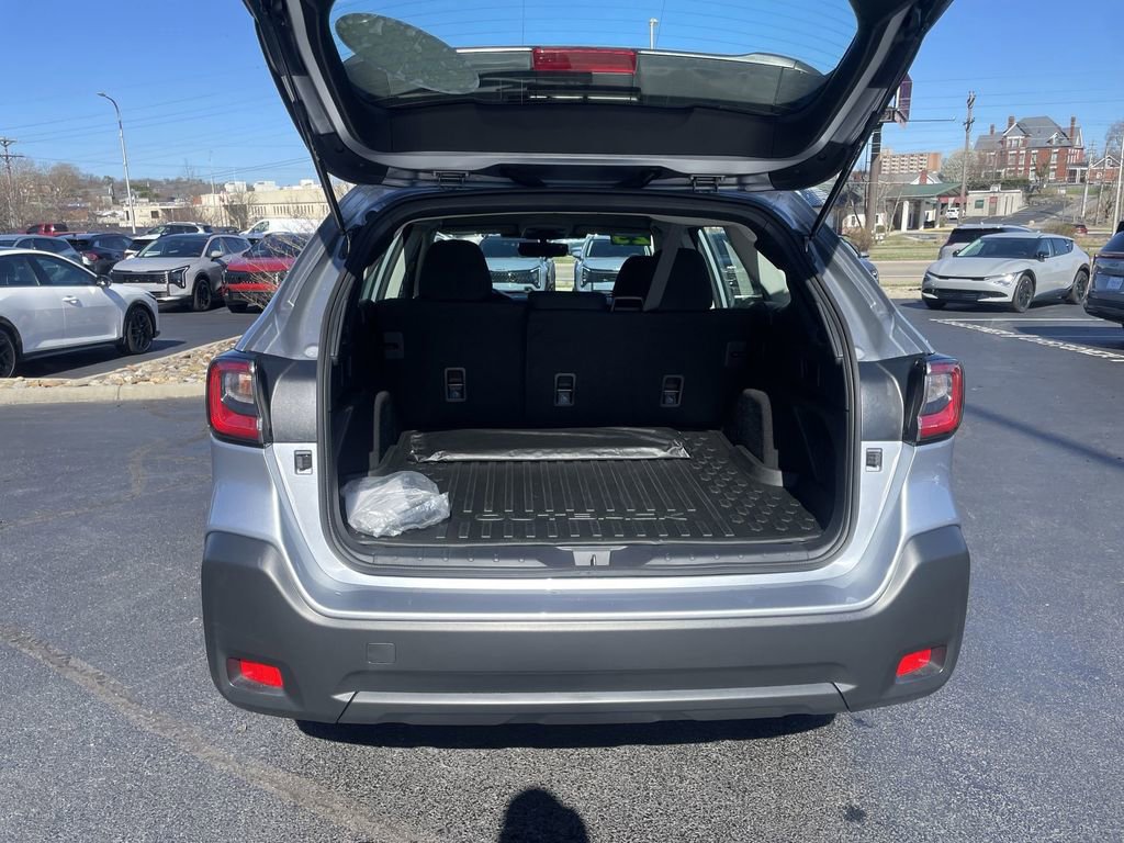 Certified 2025 Subaru Outback image 33