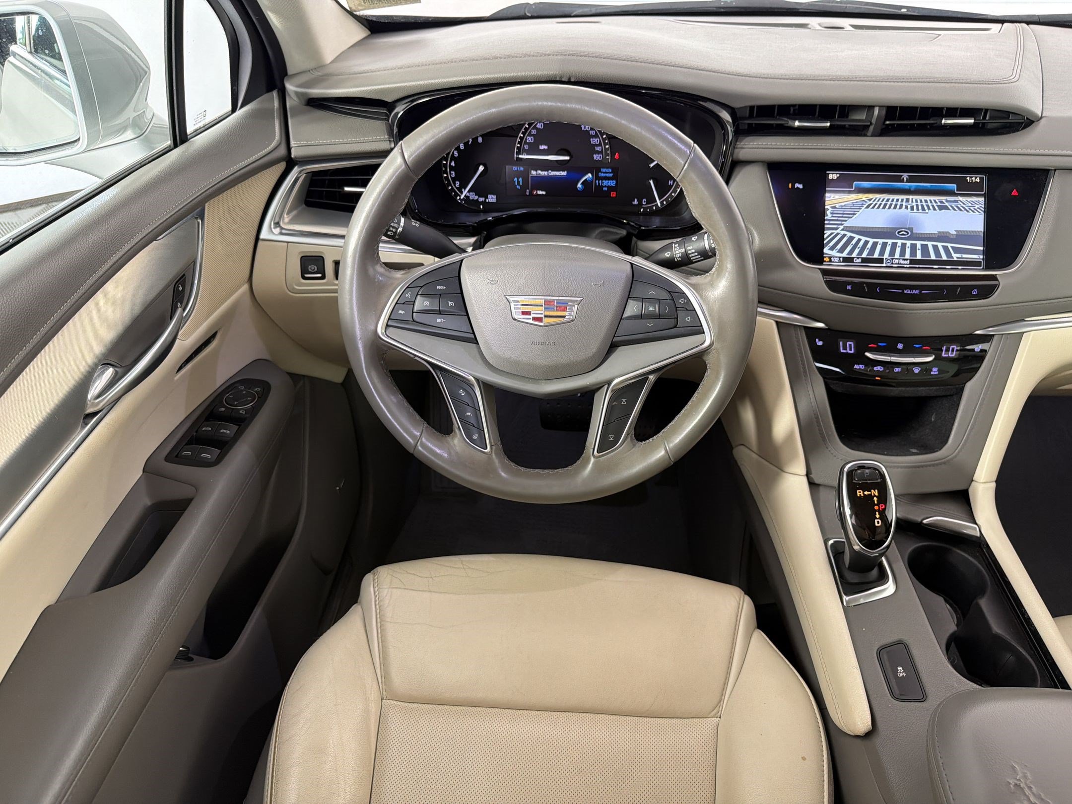Used 2018 Cadillac XT5 Luxury w/ Driver Awareness Package FWD image 29
