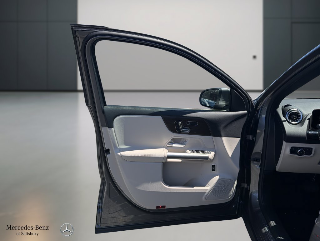 New 2026 Mercedes-Benz GLA 250 4MATIC image 13