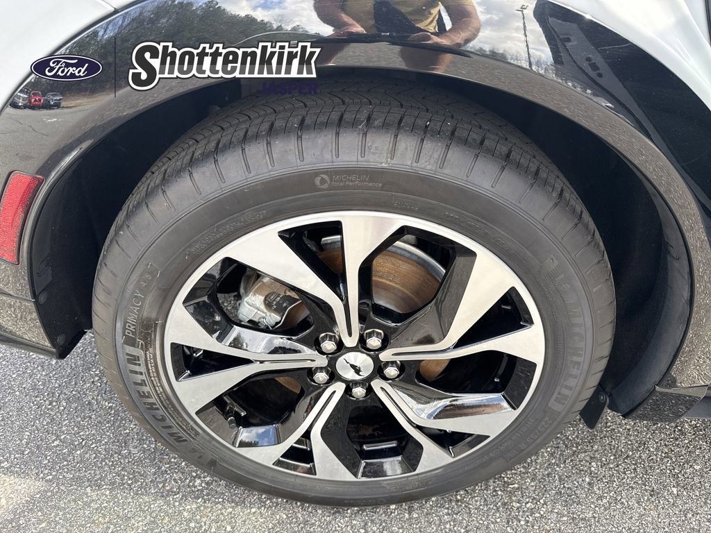 Used 2023 Ford Mustang Mach-E Premium image 17