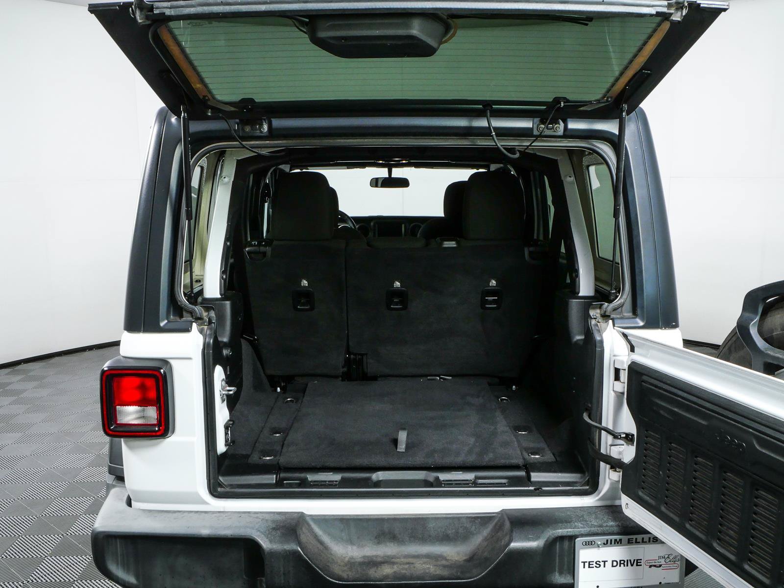 Used 2021 Jeep Wrangler Unlimited Sport AWD/4WD image 30
