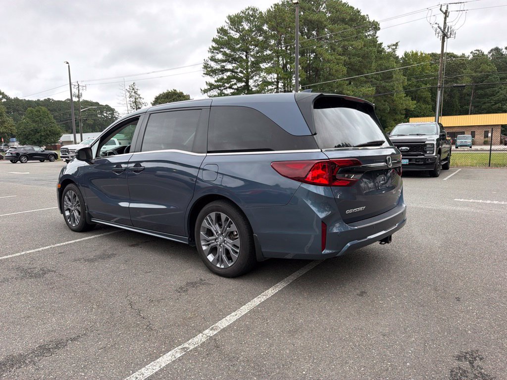 Certified 2025 Honda Odyssey Touring image 7