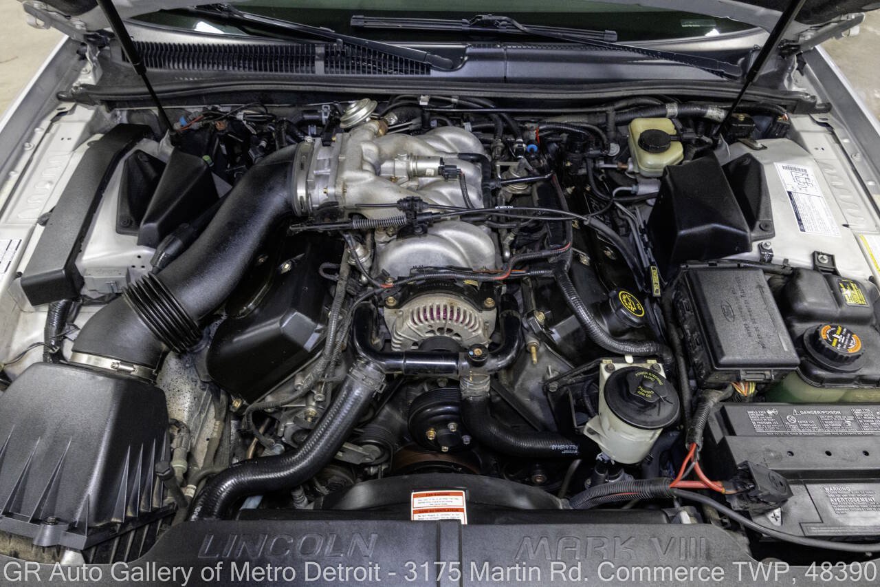 Used 1998 Lincoln Mark VIII RWD image 19