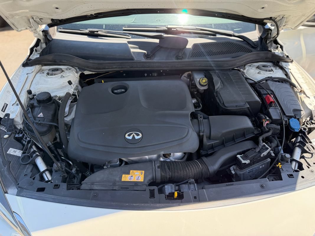 Used 2017 INFINITI QX30 Premium w/ Navigation Package AWD/4WD image 25