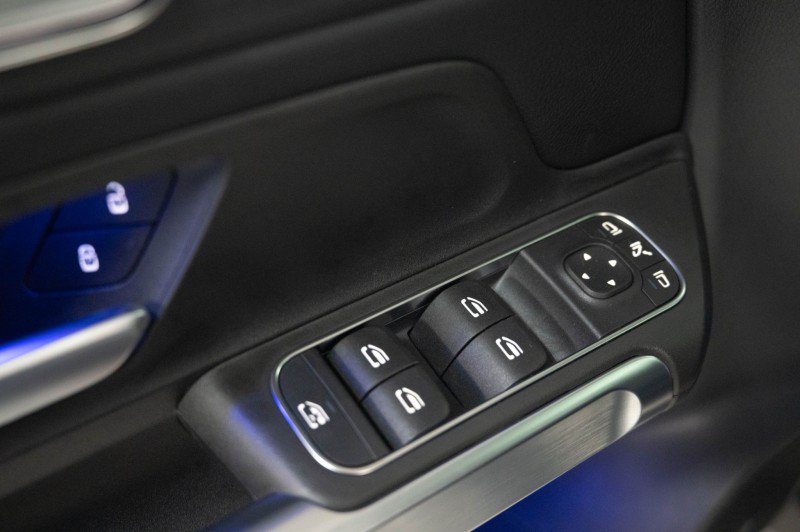 New 2026 Mercedes-Benz GLB 250 image 17