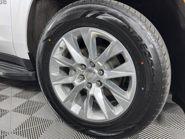 Used 2024 Chevrolet Tahoe Premier RWD image 14