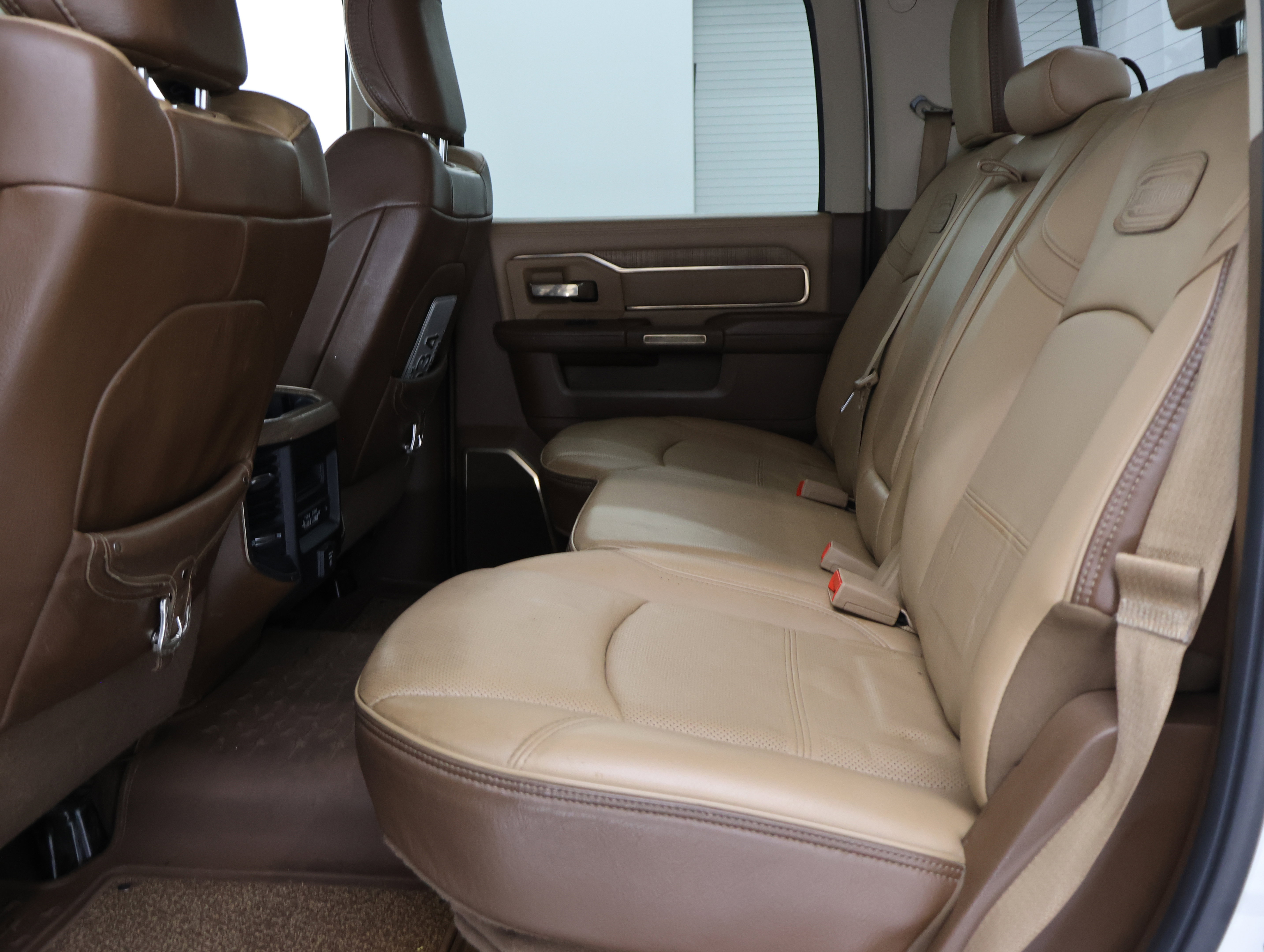 Used 2019 RAM 2500 Limited AWD/4WD image 9