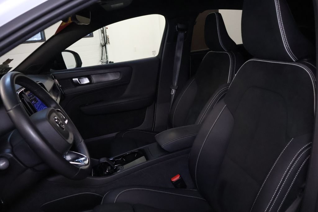 Used 2023 Volvo C40 P8 Recharge Plus AWD/4WD image 15