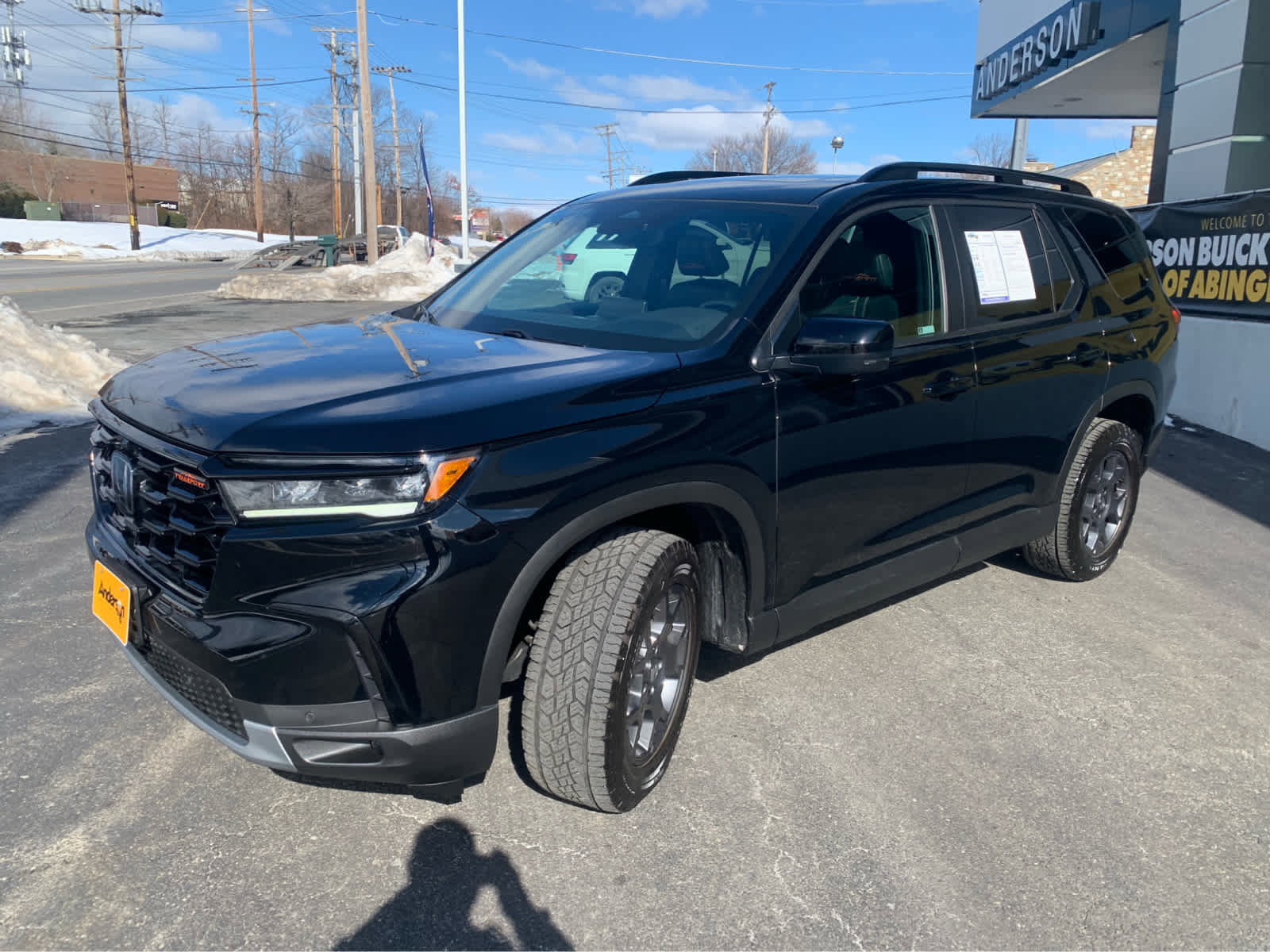 Used 2023 Honda Pilot TrailSport image 3