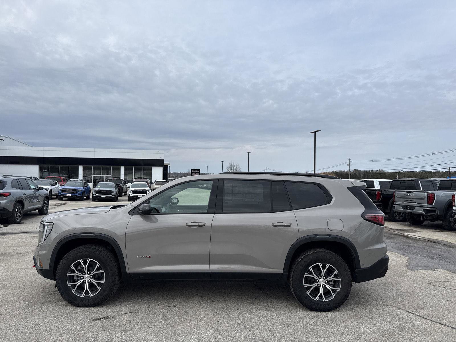 New 2026 GMC Acadia AT4 w/ Super Cruise Package image 4