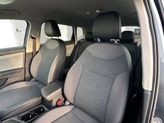 Certified 2022 Volkswagen Taos SE image 28