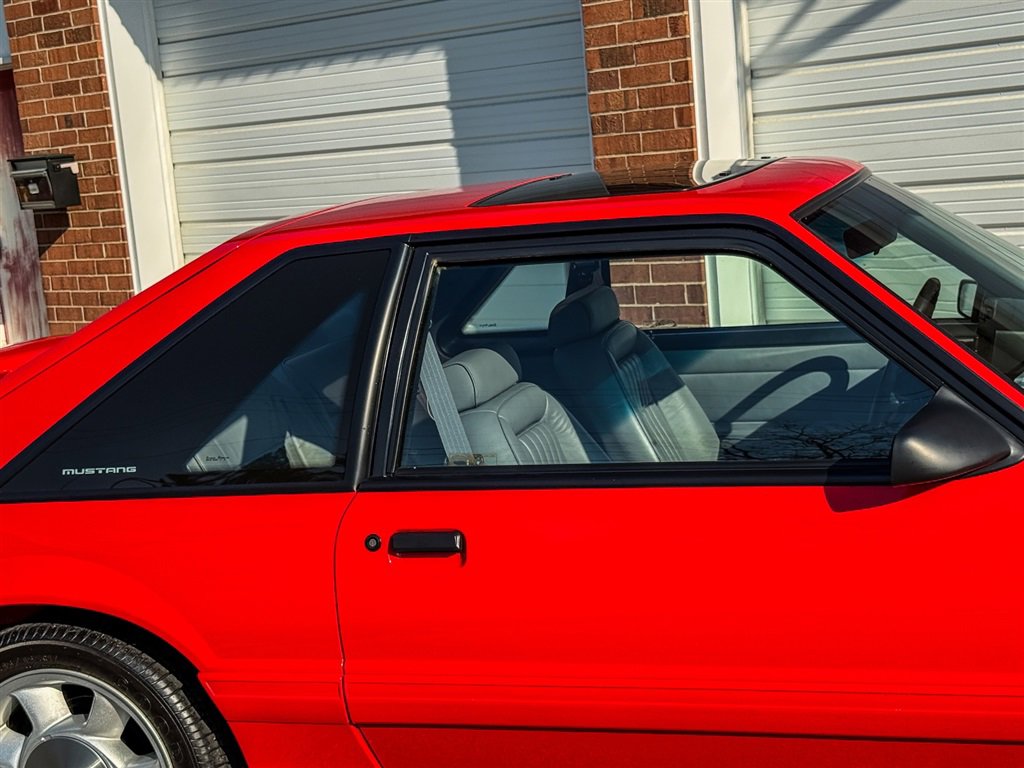 Used 1993 Ford Mustang Cobra image 32